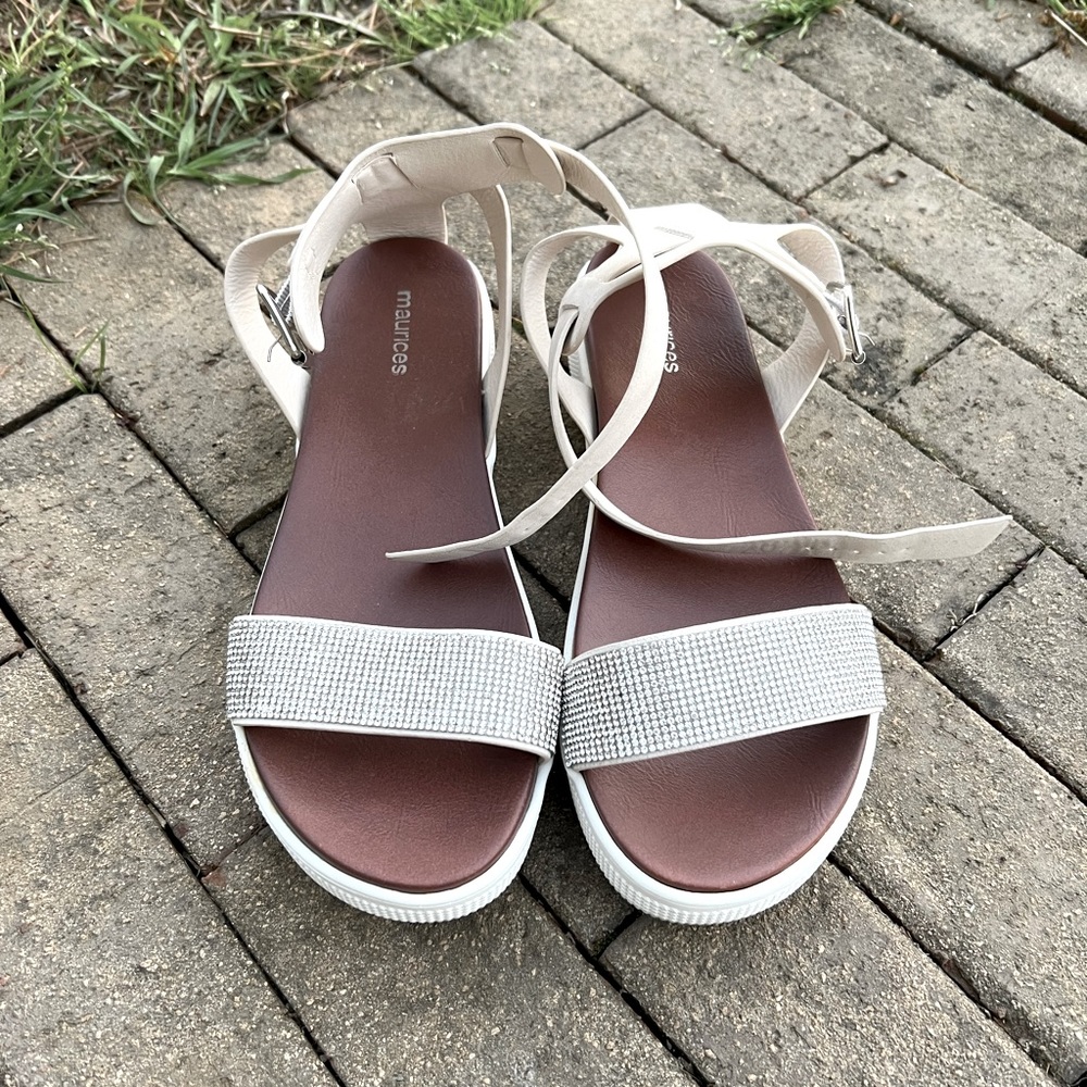 Maurices Hadly Bling Strap Platform Sandal. Size 9. Cream and bling.